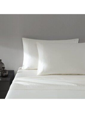 Luxurious Queen Size Sheet Set - Soft Fitted Sheet & Cozy Pillowcases